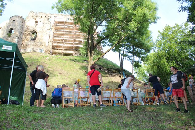 Noc hradov a zrúcanín na Považskom hrade 2019